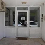 Porto Plaza City Center Apartment Ac/Wifi