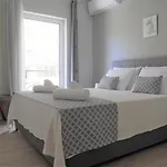 Porto Plaza City Center Apartment Ac/Wifi